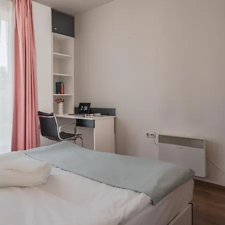 Διαμέρισμα Sunny 1bdr Near Center *