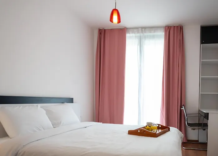 Sunny 1bdr Near Center 公寓 索菲亞