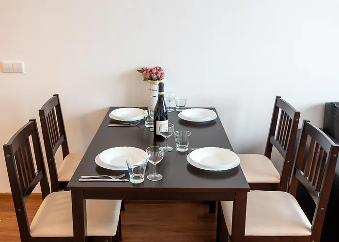 Sunny 1bdr Near Center 公寓 索菲亞