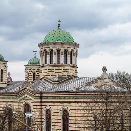 Апартамент Sunny 1bdr Near Center *