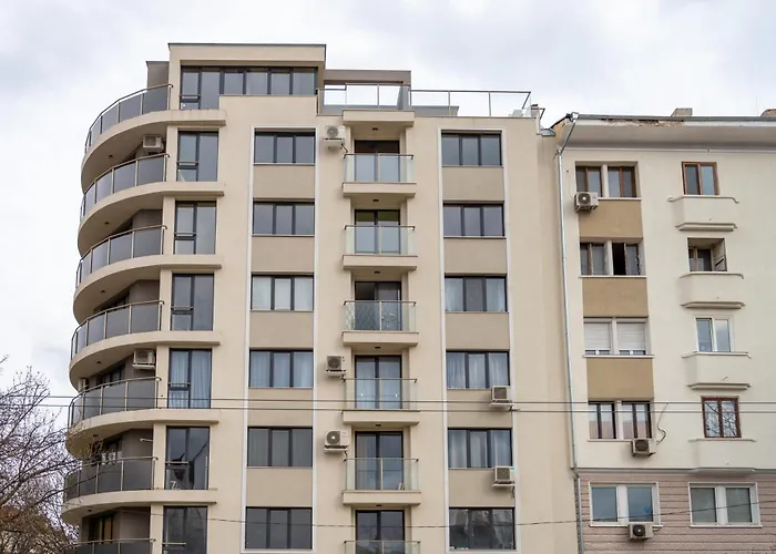 公寓 Sunny 1bdr Near Center