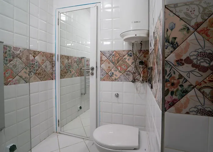 公寓 Sunny 1bdr Near Center *